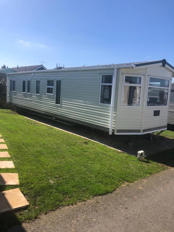 First Steps Caravan Rentals Sandown Bagian luar foto